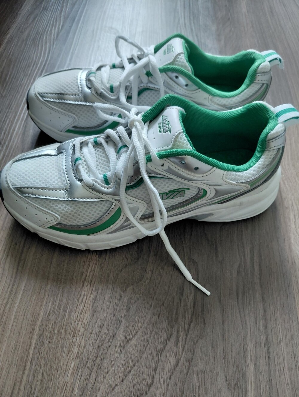 Avia White and Green Athletic Sneakers - Picture 3 of 7